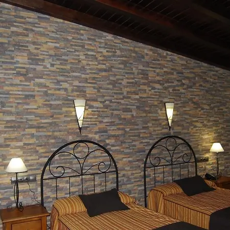 Hotel Trajano Zalamea de la Serena Room photo
